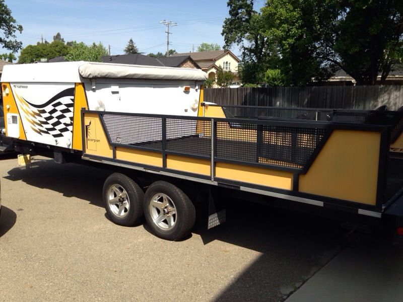 2006 Fleetwood Scorpion S1 28' Toy Hauler Pop Up Trailer