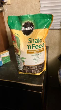 Miracle Gro Shake And Feed Plant Food