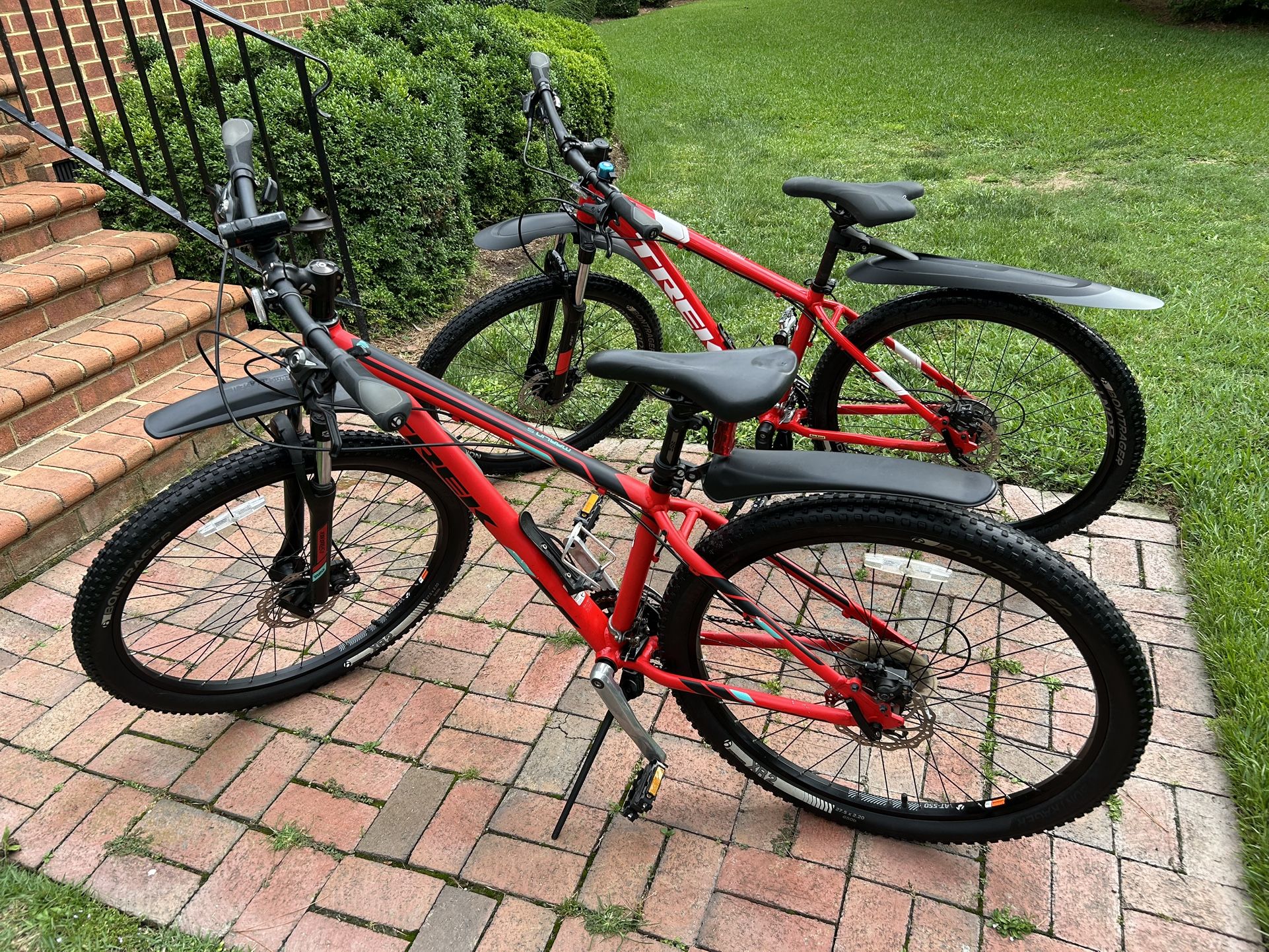 Trek Marlin 5 Mountain Bikes