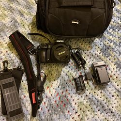 Pentax K-50 DSLR Camera  Bundle(18-55mm Lens, Bag, Chargers, Extras) Great Condition!