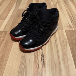 Air Jordan 11 Bred