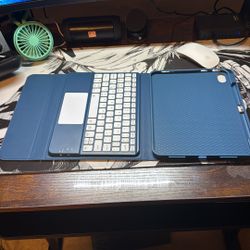 Harvopu iPad Keyboard Case With Trackpad