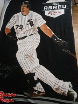 5 F x 3 1/2 F White Sox Fleece Blanket