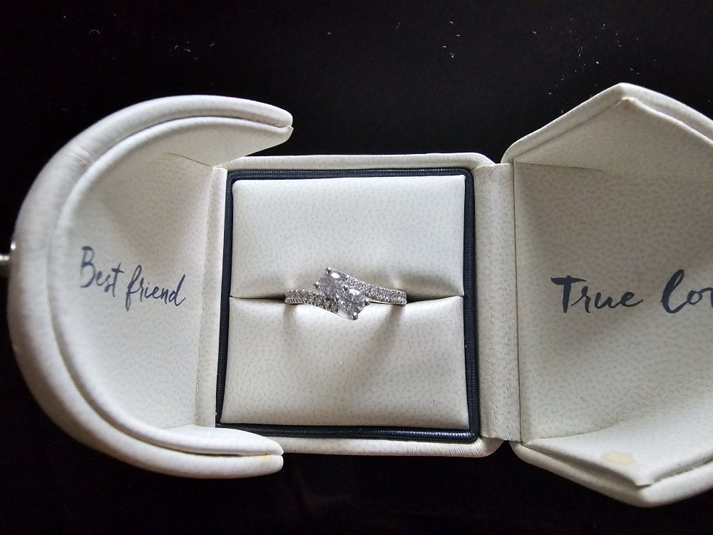 Ever Us 1 CT 14 KT White Gold Promise/Engagement Ring