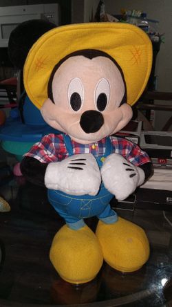 Disney Junior Mickey Mouse Sing & Dance Plush