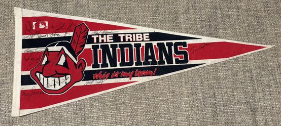 1987 Cleveland Indians Pennant with 16 Original Autographs