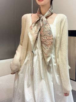 Hand-curled twill silk square scarf (100% mulberry silk).