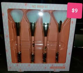 Beauty brushes