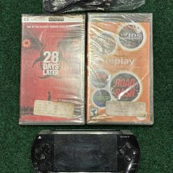 SONY PSP-1001 PLAYSTATION PORTABLE Handheld Console +1 Game + 1 Movie(POST NINTENDO ERA)