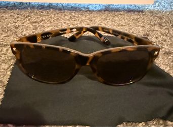 Authentic Foster Grant Sutton Polarized Tortoise Sunglasses – Brown
