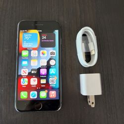 iPhone 8 - UNLOCKED - Like New 