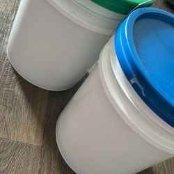 5 Gallons Laundry Detergent (640 Loads) 