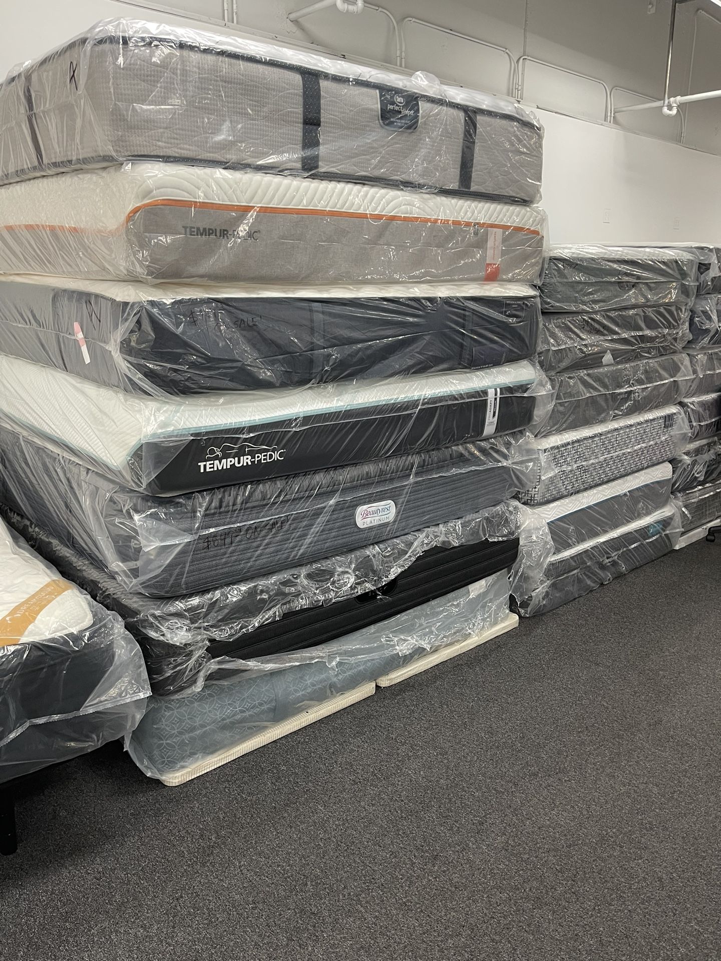 KING SIZE TEMPURPEDIC ON SALE $995