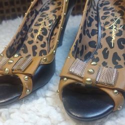 Jessica Simpson Slingback Cheetah Print Buckle Toe Pumps