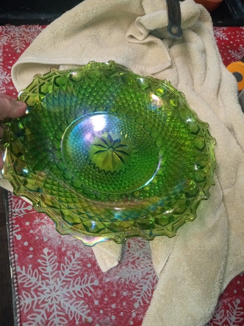 Carnival glass plate