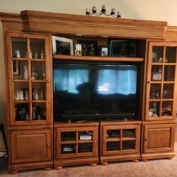 Solid Maple TV Entertainment With Glass Cabinets 