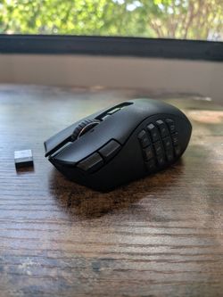 Razer Naga V2 Hyperspeed MINT