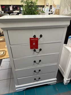 5 Drawer Chest On Sale