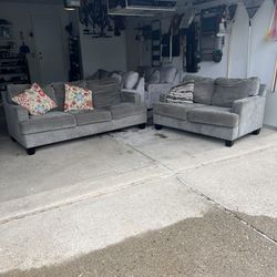 Gray Couch And Loveseat Set (Free Delivery)