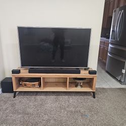 Media Center, Modern TV Stand Wooden Excellent Condition 