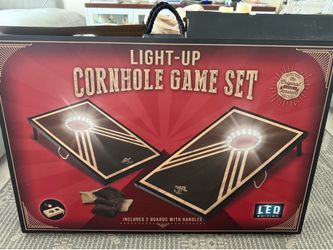 Cornhole game set