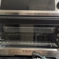 Instant pot Omni plus  Toaster oven air fryer and much more.