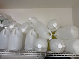 Empty 1 gal containers with lids