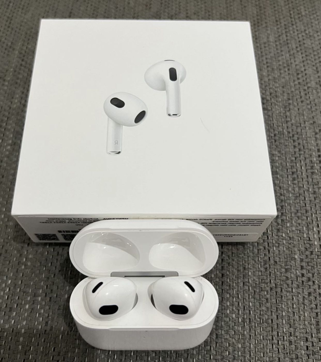 AirPods Gen3 Brand New