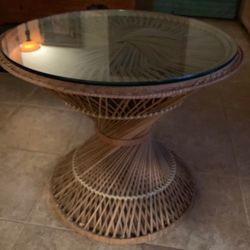 Wicker Glass Top Side/end Table
