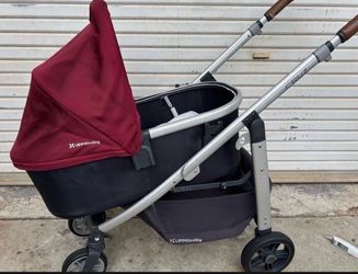 UPPAbaby CRUZ V2Strolle frame. with Bassinet Burgundy