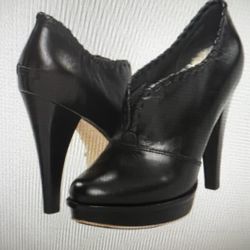$20 Ugg Jamison High Heel Platform Boot