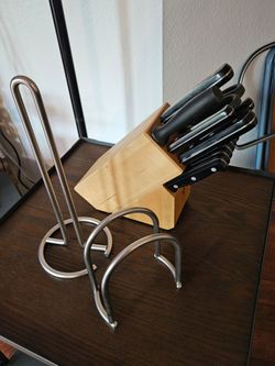 Kitchen knives
