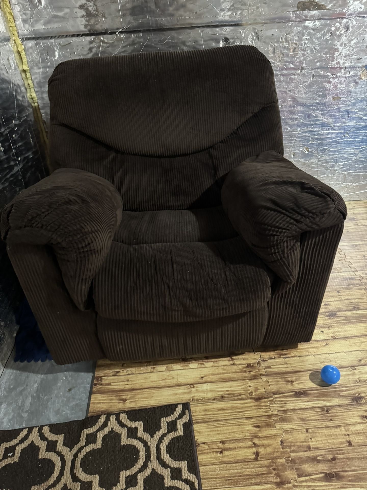 Single Recliner