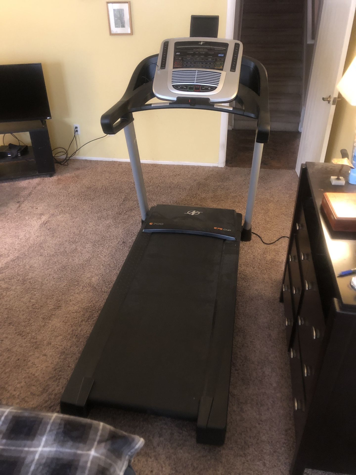 Norditrack C700 Treadmill for Sale in Orlando, FL OfferUp