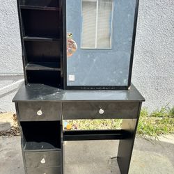 Black Vanity 