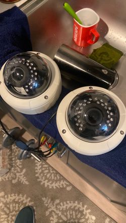 Used) 2 VL-Y300 dc 12V 2.8-12mm Lens