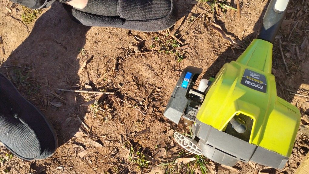 RYOBI Weed Eater 