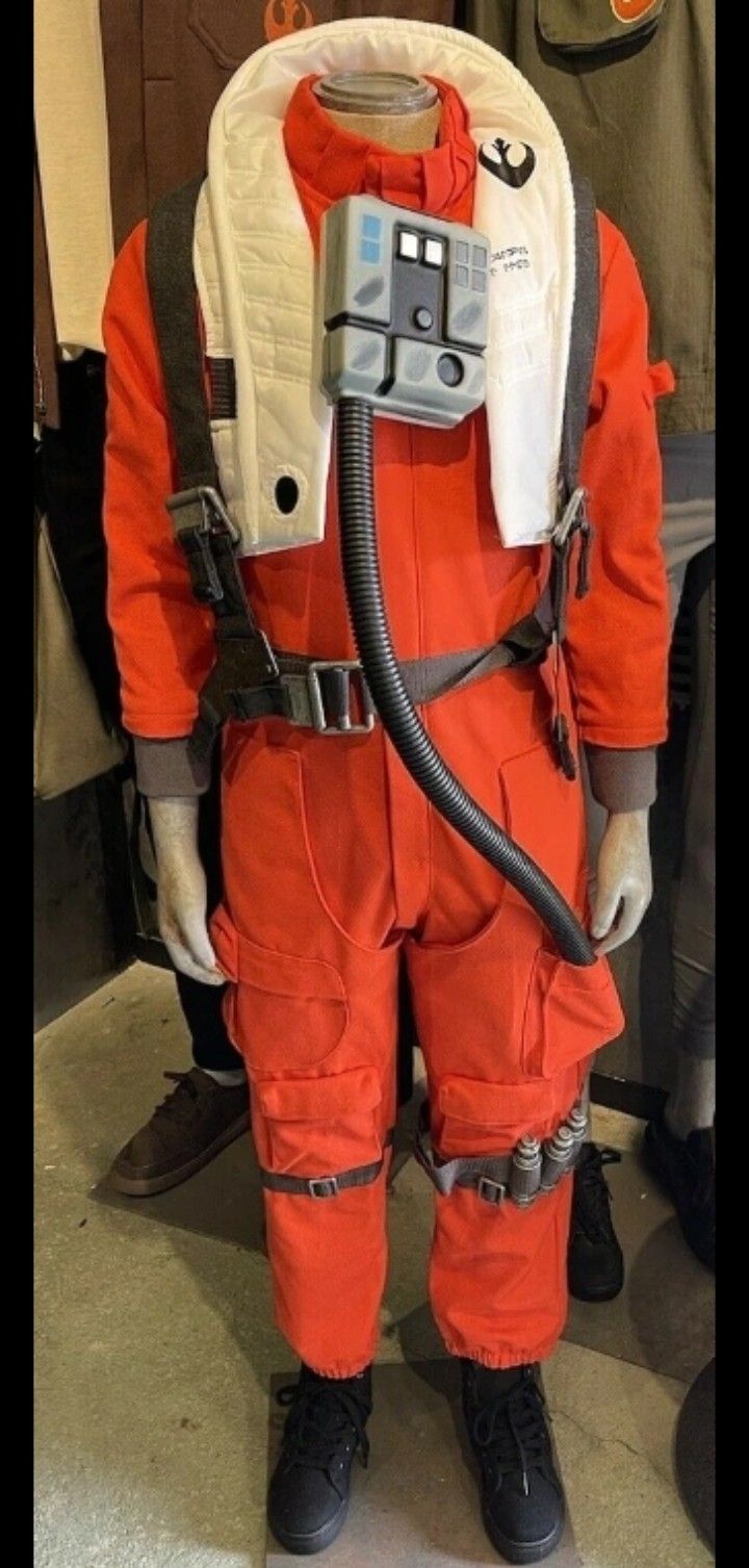 Star Wars Galaxy's Edge X-Wing Pilot Flight Suit Jumpsuit Overall Costume Cosplay Party Suit In Used Condition - Suit Only