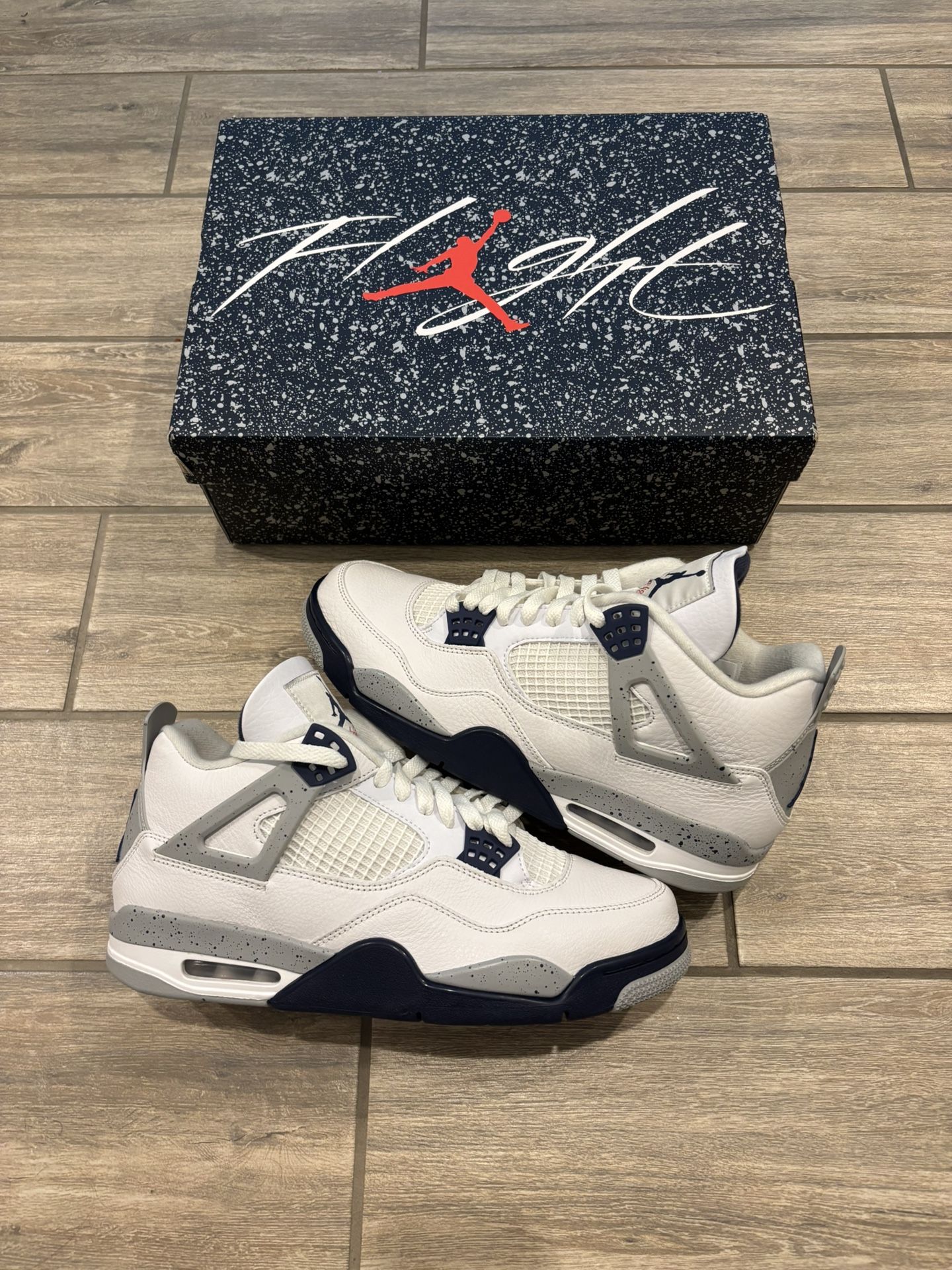 Jordan 4 Midnight Navy Size 10