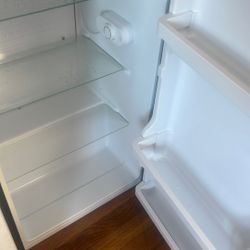 Refrigeradora Pequeña 