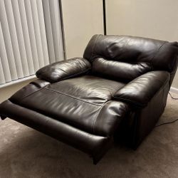 Oversized Power Recliner - Excellent Condition 