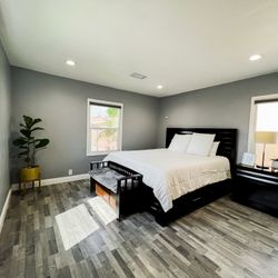 Stylish Bedroom Set with Two Side Tables and Dresser