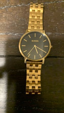 WOMENS NIXON WATCH 