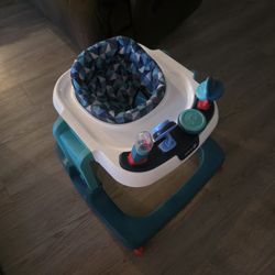 Safety 1st Ready, Set, Walk! DX Developmental Walker