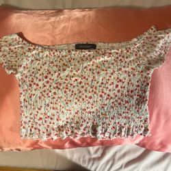 primark white crop top with floral design 🌸