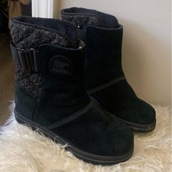 Womans sorel Boots — Waterproof- Weather Proof 