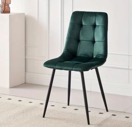 4 PC DINING CHAIRS NEW IN BOX 