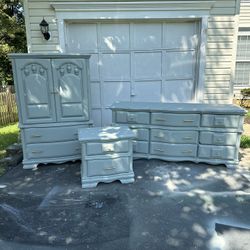 Elegant 3-Piece Bedroom Set - Soft Moss Gray Finish with Gold Hardware