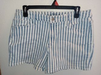 Striped shorts