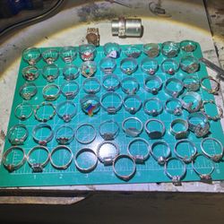 Jewelry-Assortment Of rings 